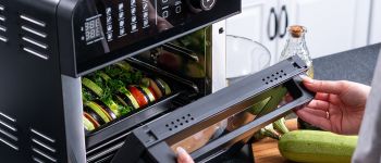 Сравнение духовки и аэрофритюрницы